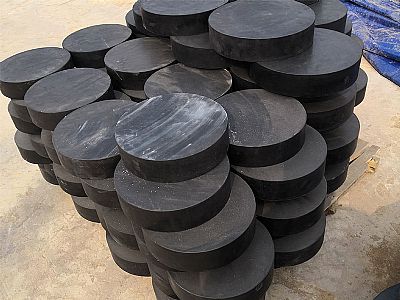 宝应县板式橡胶支座由若干层橡胶片与薄钢板经加压硫化